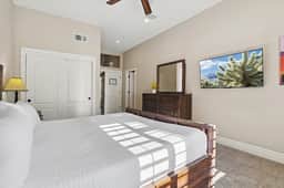 Pinnacle Peak Estate