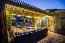 East Venetia Manor - 3515