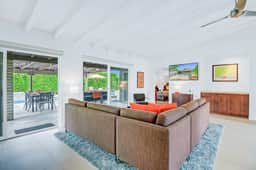 Palm Springs Modern Home - 3972