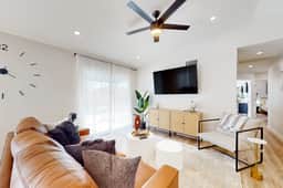 Grand Palms