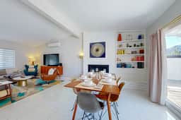 Palm Springs Oasis - 68660