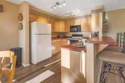 Charming Walnut Hills Condo