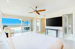 Panoramic Southridge Views Condo