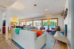 Oscar Mayer House - 1050