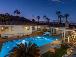 Paradise Splash at Little Tuscany