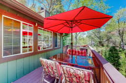Creekside Cabin