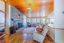 Creekside Cabin