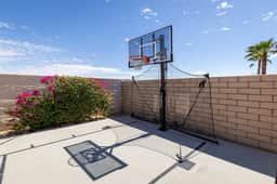 Lago Vista Retreat - Image 3