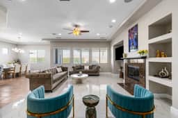 Lago Vista Retreat - Image 5