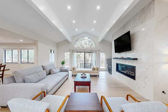 Pebble Beach Abundant Oasis - Image 1