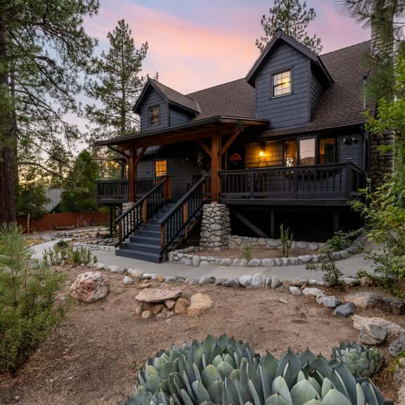 Lundquist House - Image 1