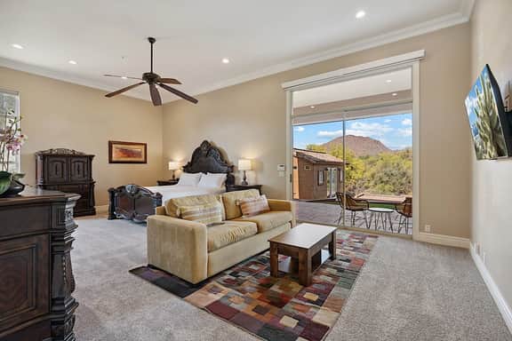 Pinnacle Peak Estate