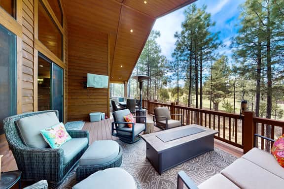 Tranquil Torreon Pines and Fairway Hideaway