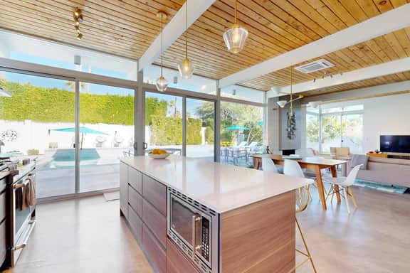 Palm Springs Regal Contemporary - 4106