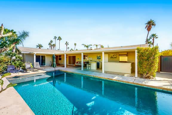 East Venetia Manor - 3515