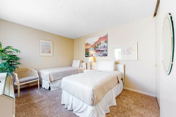 Palm Springs Condo, Sunrise Villas