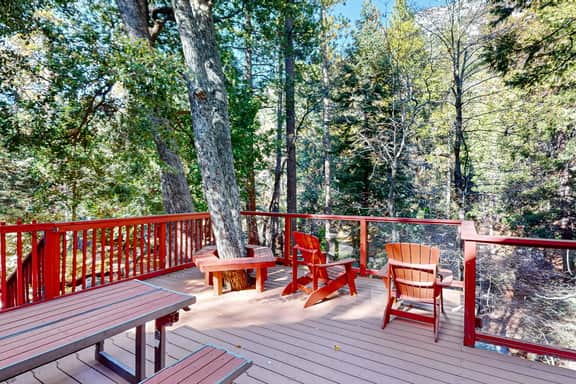 Strawberry Creek Cabin