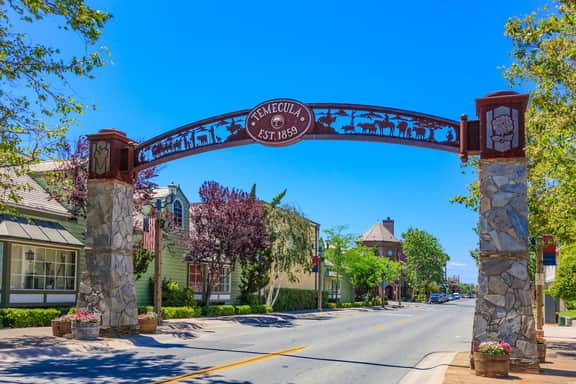 Wine Country Guest House - Vineyard & Mountain Views