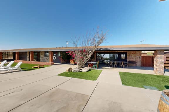 Saguaro Gardens Desert Retreat