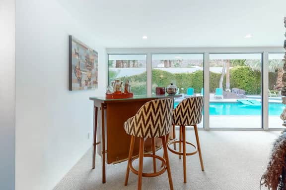 Palm Springs Style - 2875