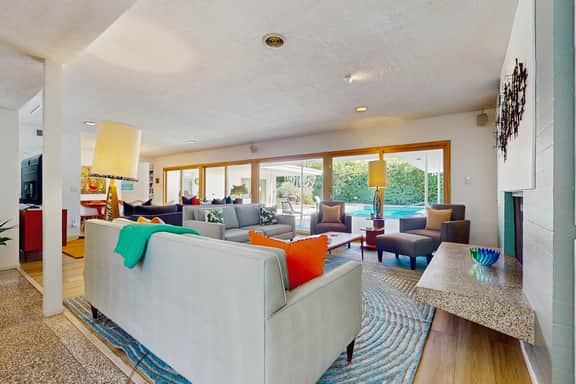 Oscar Mayer House - 1050