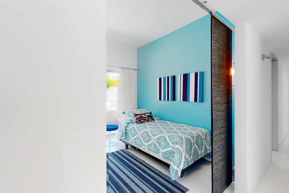 Poolside Modern Wexler - 1261