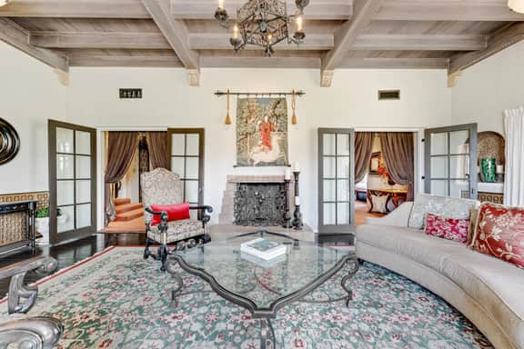 Phoenix Manor