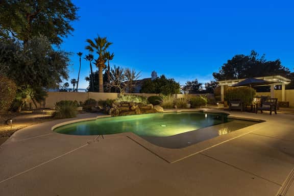 Paradise Retreat