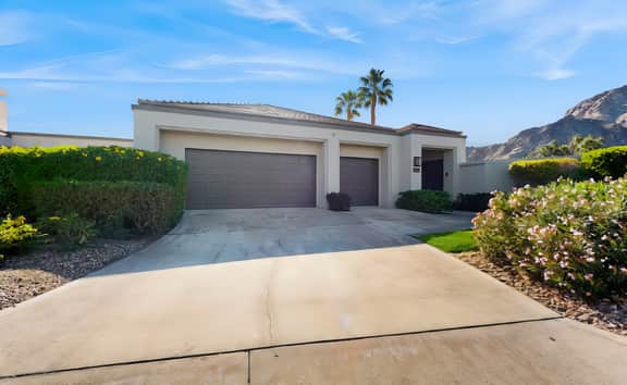 Escape to Luxury at PGA West-067092
