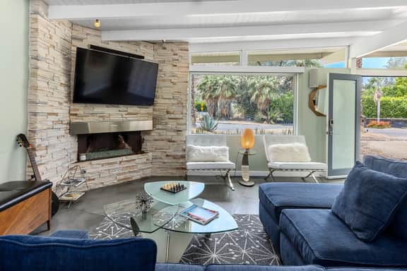 Mesa Mid-Century