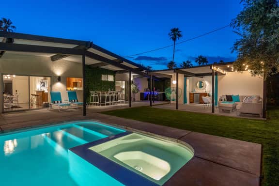 Aqua House