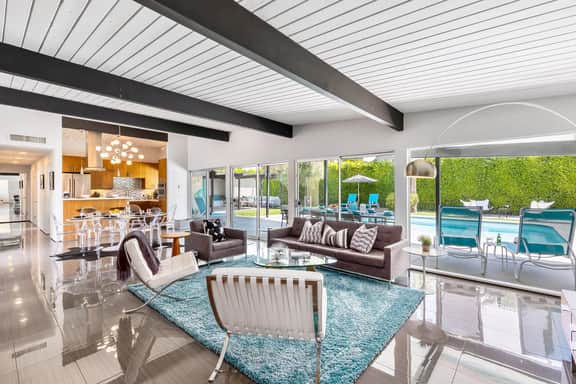 Aqua House
