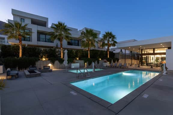 Cody Place Luxe