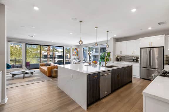 Cody Place Luxe