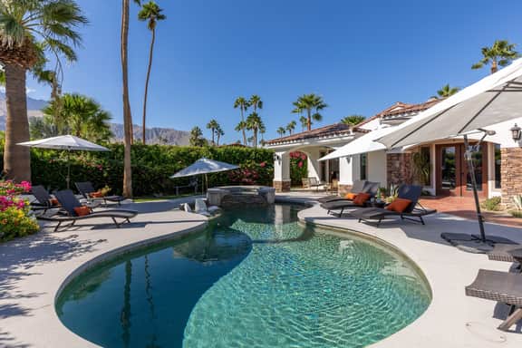 Mirador Desert Oasis