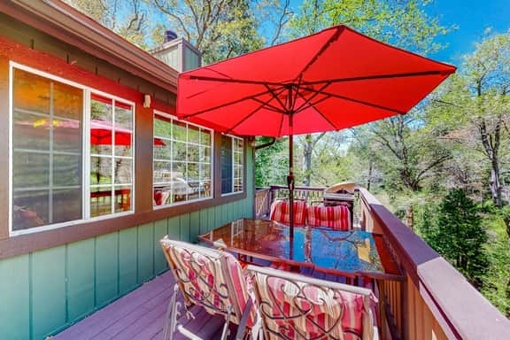 Creekside Cabin