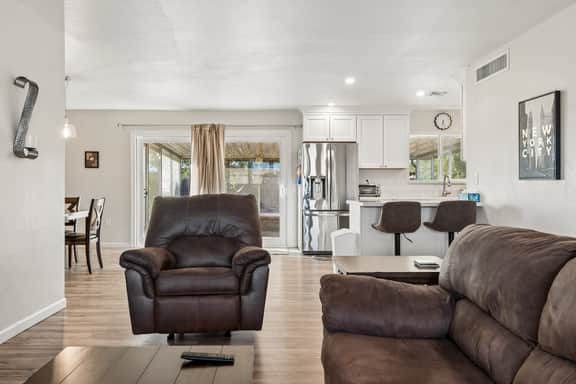 Rolling Hills Haven - Image 4