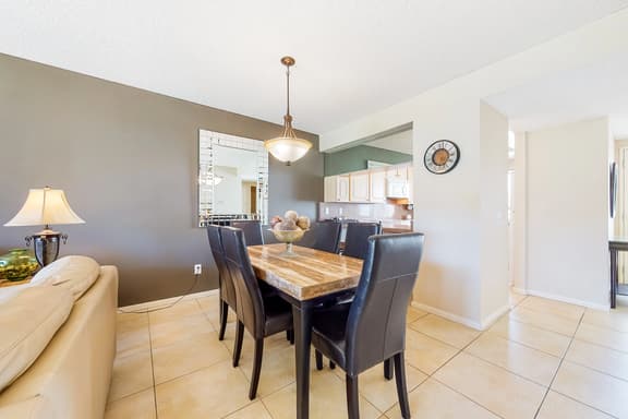Palm Springs Condo, Sunrise Villas