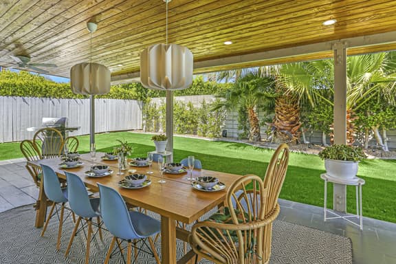 Golden Palms - 68904