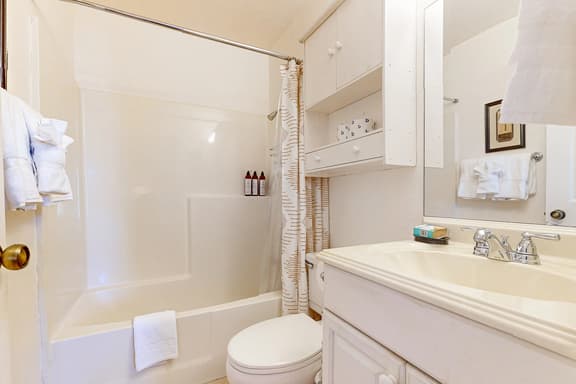 Waverly Palms - 8340