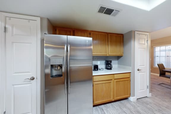 Luxe Lakewood Villa