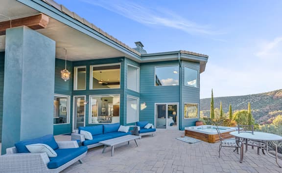 Oak Creek Oasis