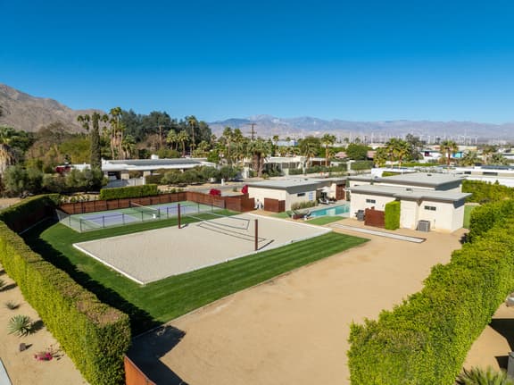 Play and Stay Sanctuary